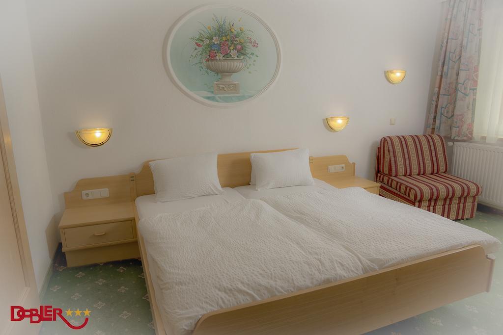Ferienhotel Dobler Weissenbach am Lech Habitación foto