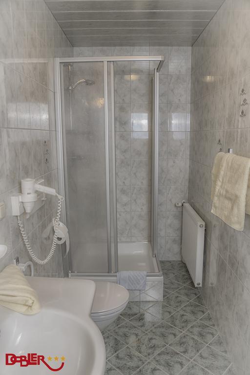 Ferienhotel Dobler Weissenbach am Lech Habitación foto