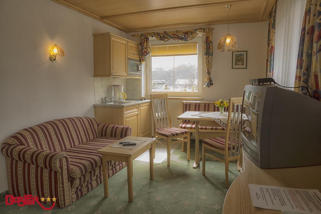 Ferienhotel Dobler Weissenbach am Lech Habitación foto